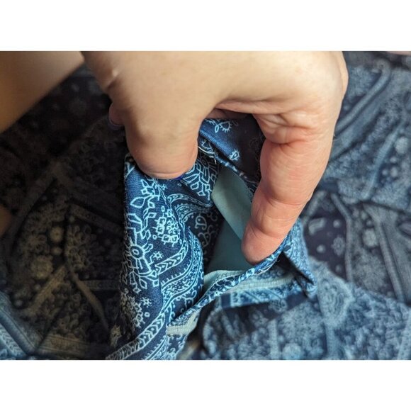 Fabletics women's Size Large Blue Nova Bandana High Waisted Legging And Bra - Picture 8 of 16